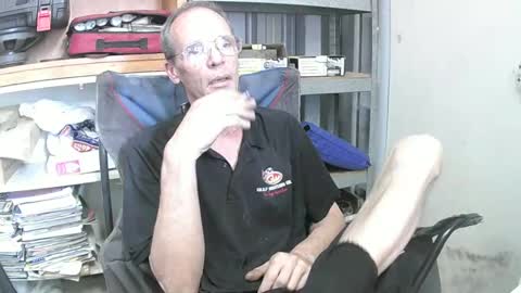 04oldskool online show from December 4, 1:30 am