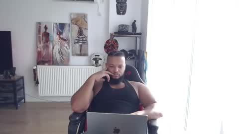 Kingsley online show from March 20, 2:00 pm