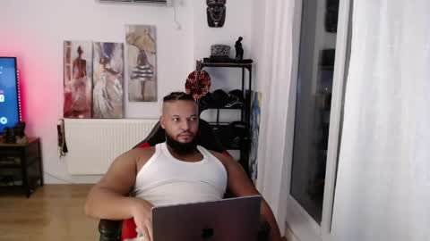 Kingsley online show from June 7, 8:25 pm
