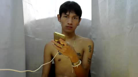Snapshot of 0cir_asiansatisfy chatting on February 9, 12:28 am RICK online show from February 9, 12:28 am