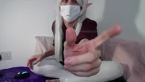 0tter  chan online show from April 26, 5:10 pm