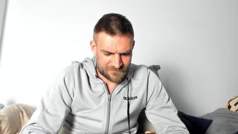 10in_deluxe online show from April 20, 6:11 pm