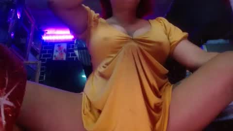  i am trixie im Your Selfsucking Mistress  online show from October 28, 2:01 am