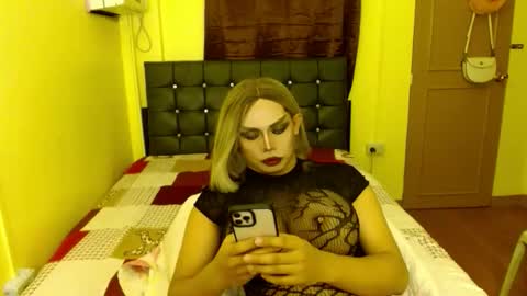 HUGECOCK online show from April 22, 12:45 pm