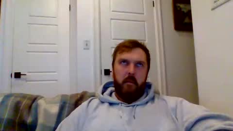 123holt123 online show from December 18, 4:31 am