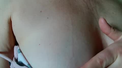 12ennie online show from April 23, 8:11 am