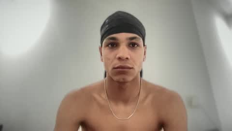 18yroldnewbie online show from January 6, 5:16 pm