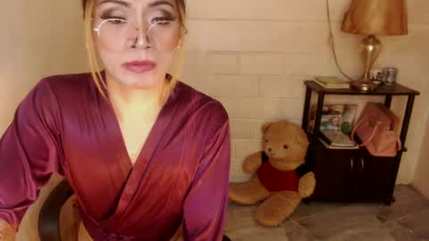 angel online show from February 14, 10:04 pm