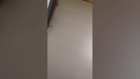 Boy In Sisters Clothes online show from December 19, 10:33 am