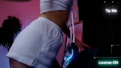 lily online show from May 15, 2:42 am