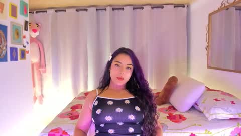 laiaa rivas online show from November 24, 2:43 am