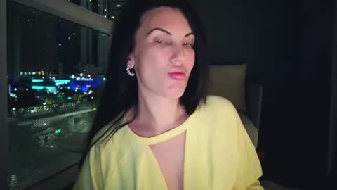 Onna online show from April 8, 5:54 am