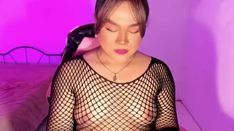 1lovelymess online show from September 30, 3:28 am