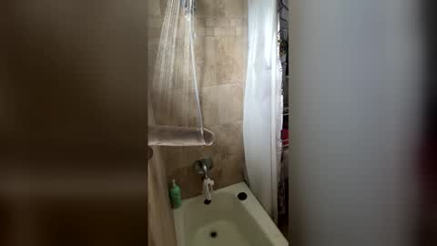 1n0nlybbw online show from February 1, 9:45 pm