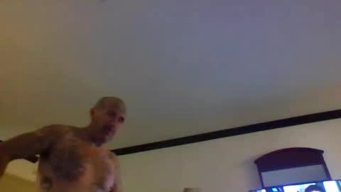 TheShyOne18 online show from April 22, 7:10 pm