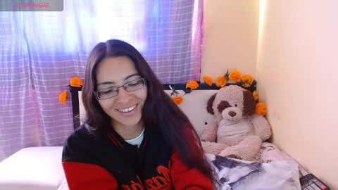 paola online show from November 6, 11:19 pm