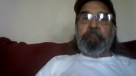 1valentine online show from April 12, 4:44 pm