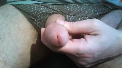 2001uwuk online show from April 24, 4:31 pm