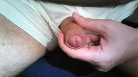 2001uwuk online show from November 30, 8:49 pm