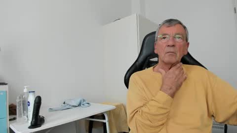 Henk online show from May 19, 1:51 pm