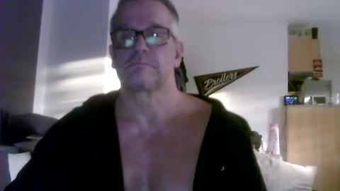 Thomas online show from November 11, 2:41 pm