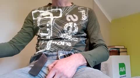 22_acacia_avenue online show from February 12, 9:57 am