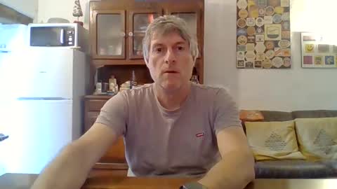 22esserre online show from May 22, 12:01 pm