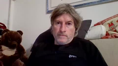 22esserre online show from January 28, 9:19 pm