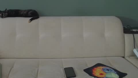 Eleot online show from October 27, 10:15 am