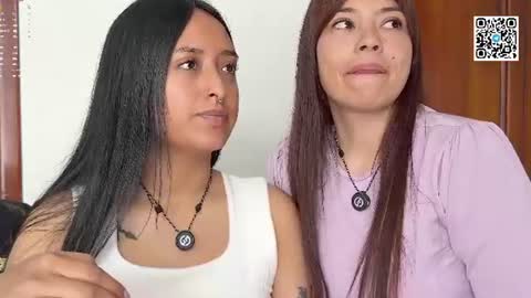 Dalilah and Tarah online show from June 12, 6:51 pm