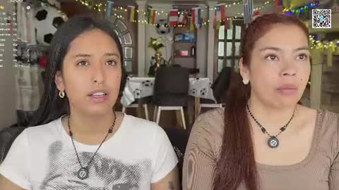 Dalilah and Tarah online show from July 11, 3:04 pm