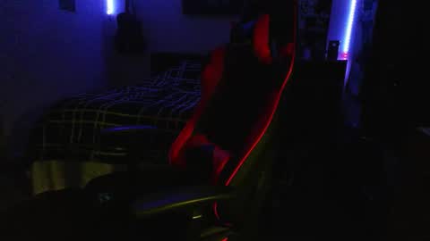 3ndlessmike online show from December 18, 1:06 pm