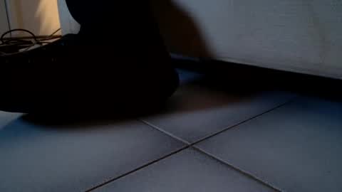 F E L I X -  -  F O ll O W      M E  online show from December 5, 3:55 pm