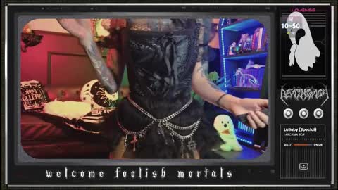 Juune online show from March 7, 7:25 pm