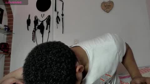 69blackwhite online show from February 27, 8:29 am