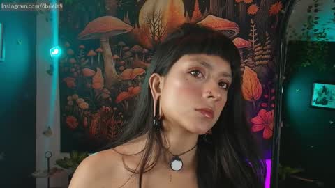 B R I E L A  online show from March 31, 5:30 am