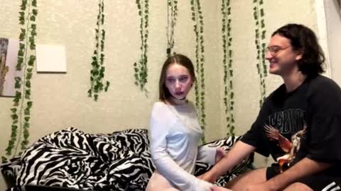 6hei6not online show from December 16, 4:24 pm