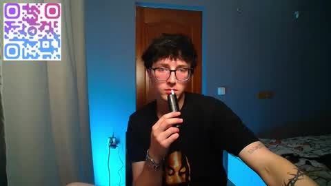 Phillip online show from October 25, 1:06 am