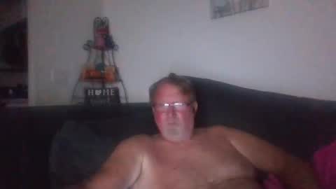 9gecko696969 online show from March 13, 8:17 am