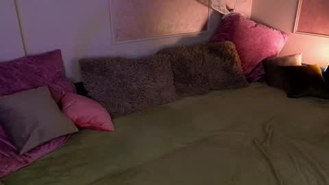 Willow online show from October 21, 10:02 pm