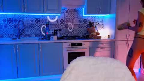 Willow online show from October 8, 9:21 pm