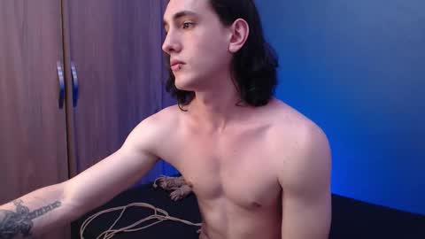 _a_r_o_n_ online show from December 19, 3:07 pm