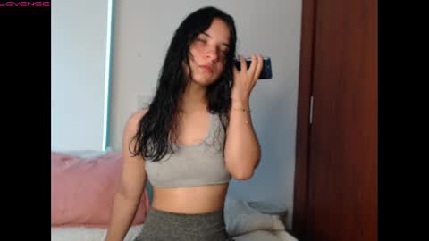 _abrill_20 online show from September 18, 6:01 pm