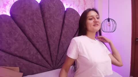 Snapshot of _alaia_collway_ chatting on September 20, 12:30 pm Alaia online show from September 20, 12:30 pm