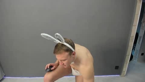 Alex online show from April 2, 4:25 pm