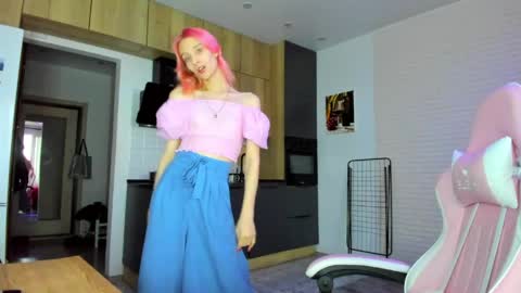 Gaylord online show from April 14, 3:48 pm