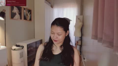 annie . online show from March 24, 4:51 am