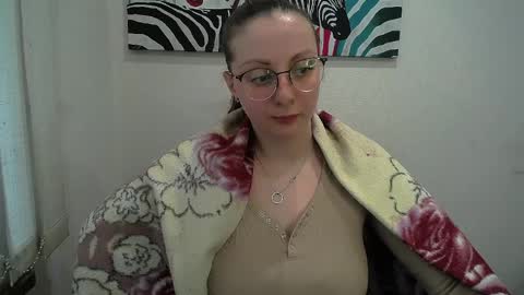 Anna online show from April 10, 9:58 am