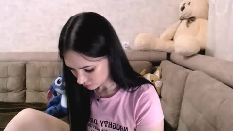 Anna online show from April 4, 9:11 pm