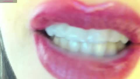 antonia online show from June 4, 8:37 pm